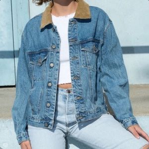 Brandy Melville Jean Jacket w corduroy collar